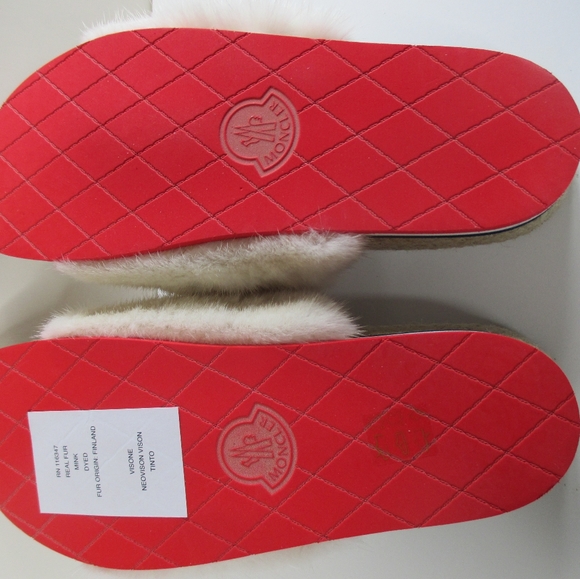 MONCLER Evelyn fur sandal slide size 39 NIB RARE - Picture 8 of 11